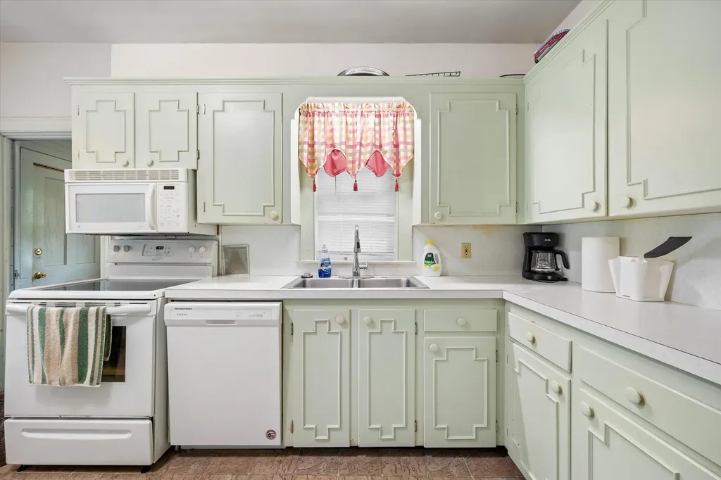 4 Park Street Ellsworth ME 04605