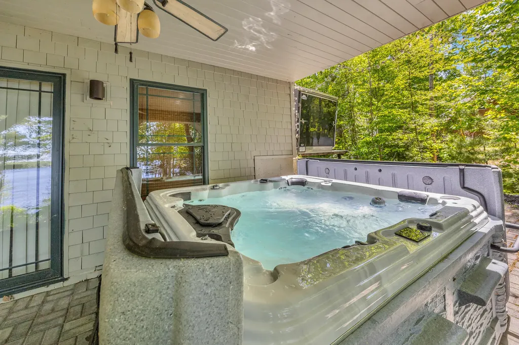 145 Cottage Shore Drive Holden ME 04429