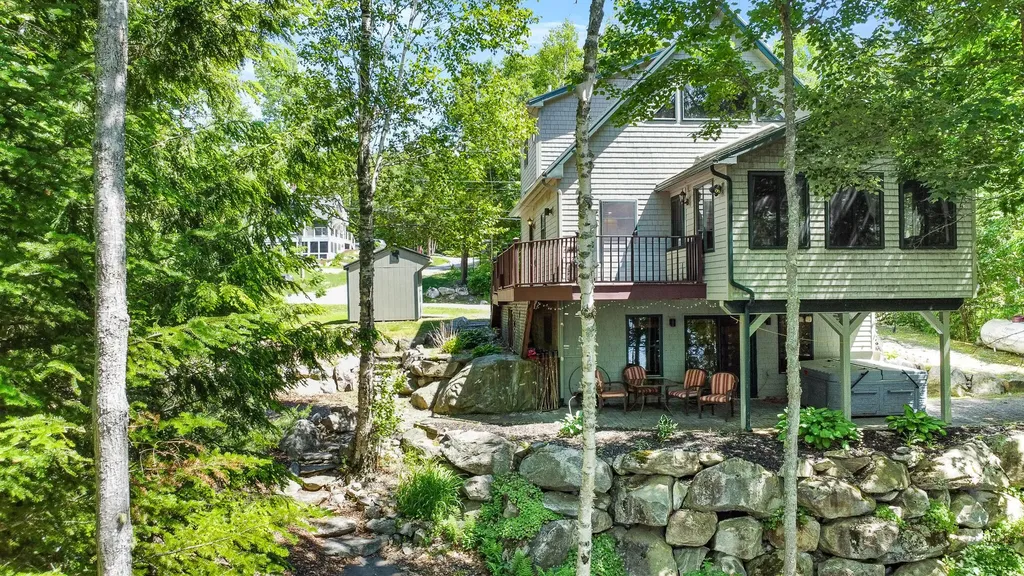 145 Cottage Shore Drive Holden ME 04429