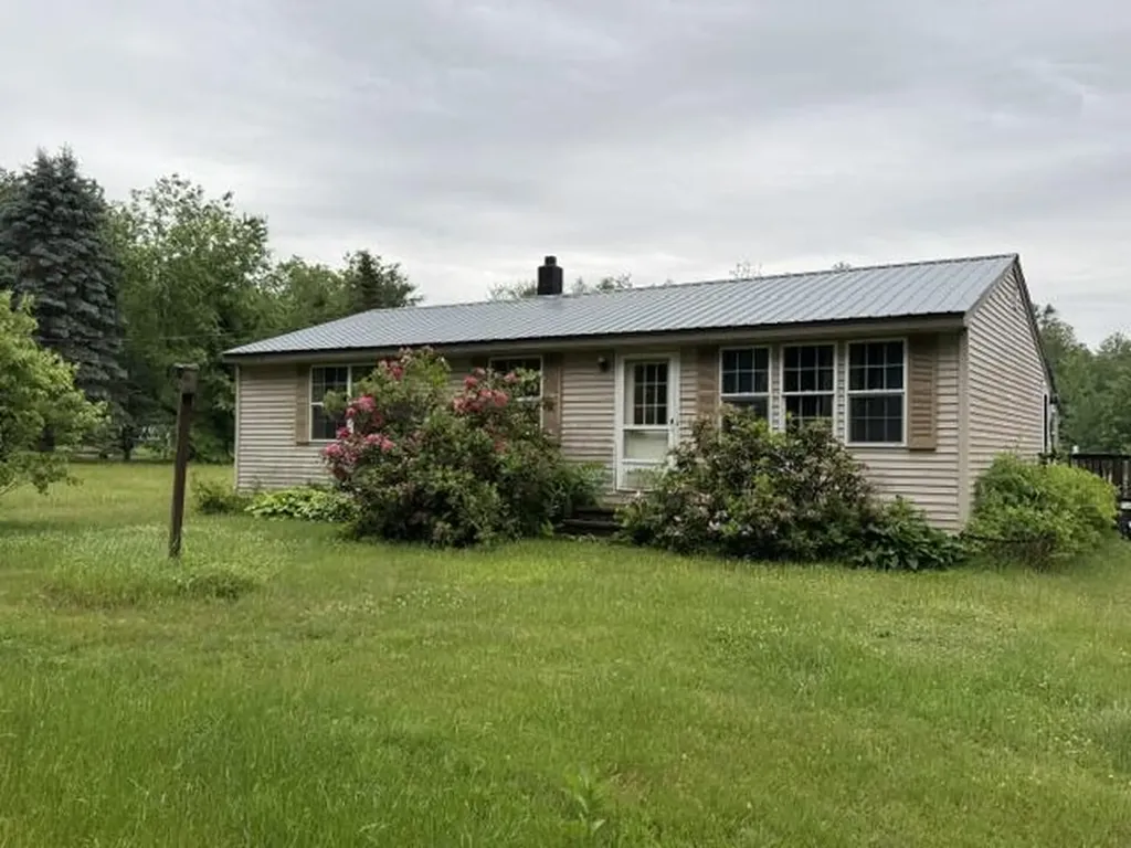 363 Rabbit Valley Road Oxford ME 04270