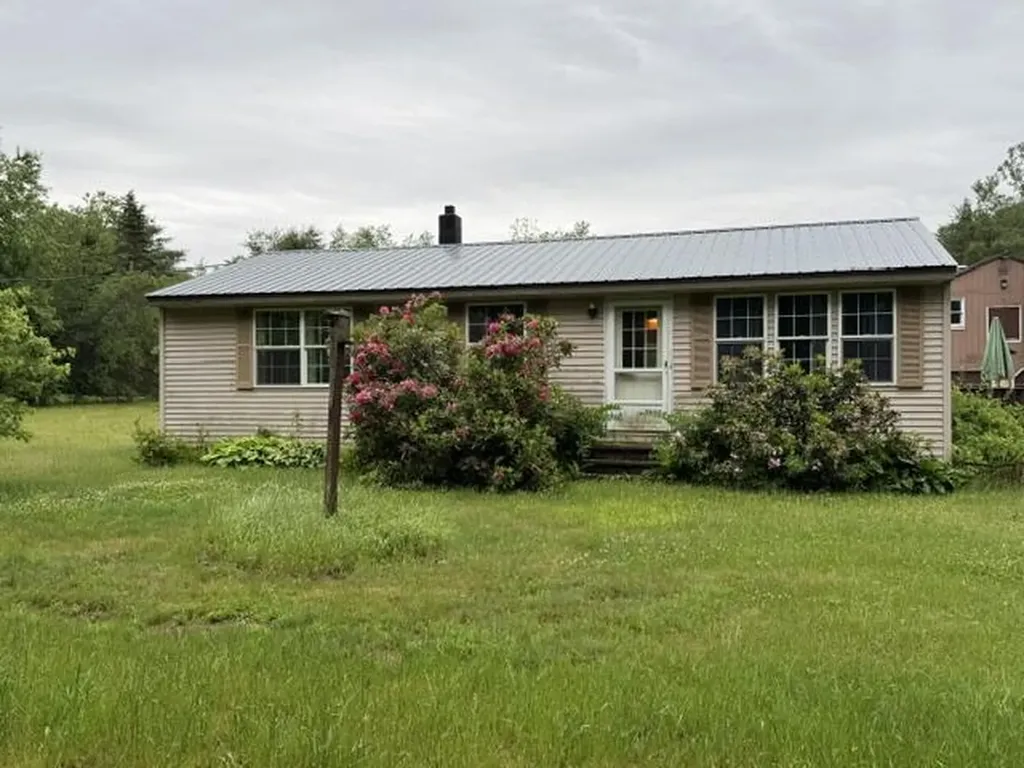 363 Rabbit Valley Road Oxford ME 04270