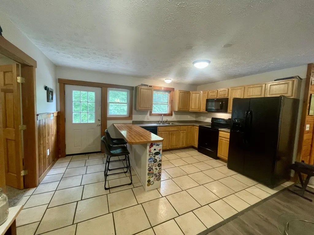 1008 S Belfast Road Windsor ME 04363
