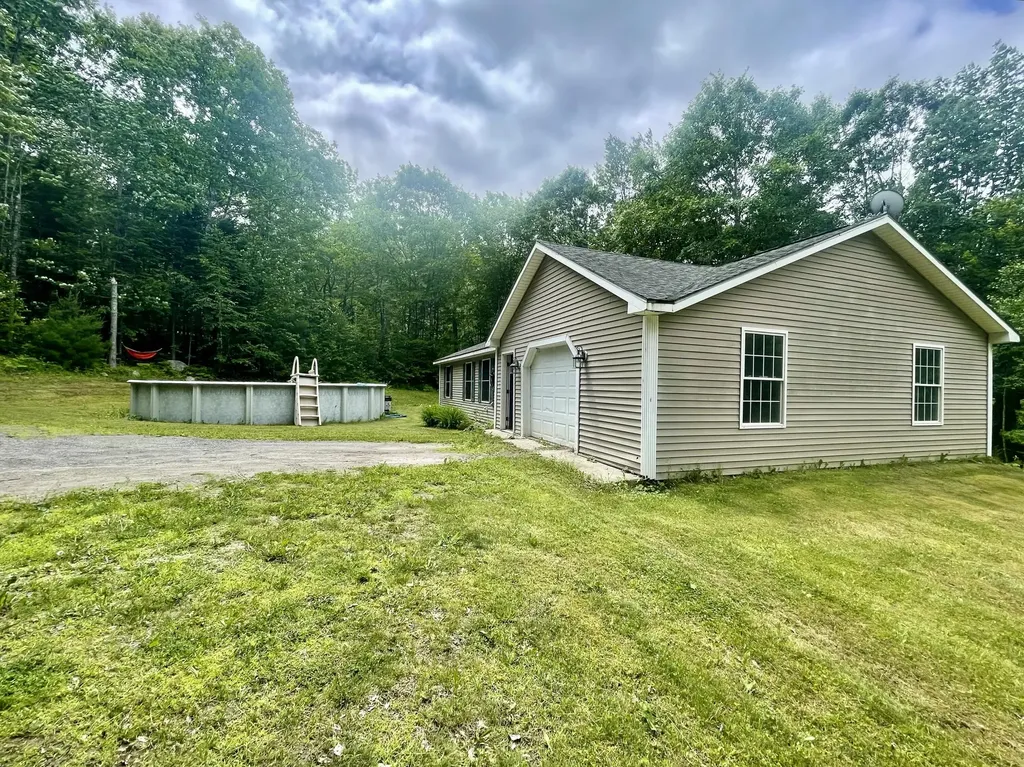 1008 S Belfast Road Windsor ME 04363