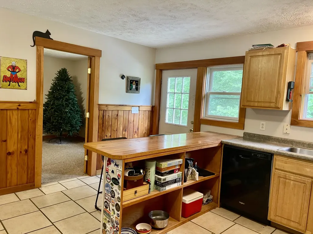 1008 S Belfast Road Windsor ME 04363