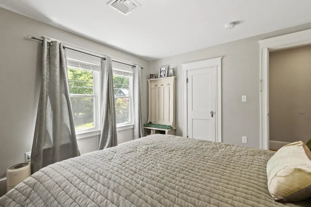 75 Ocean House Road Cape Elizabeth ME 04107