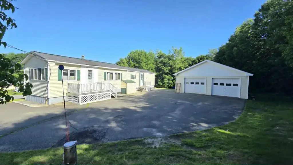 118 Old Belgrade Road Augusta ME 04330