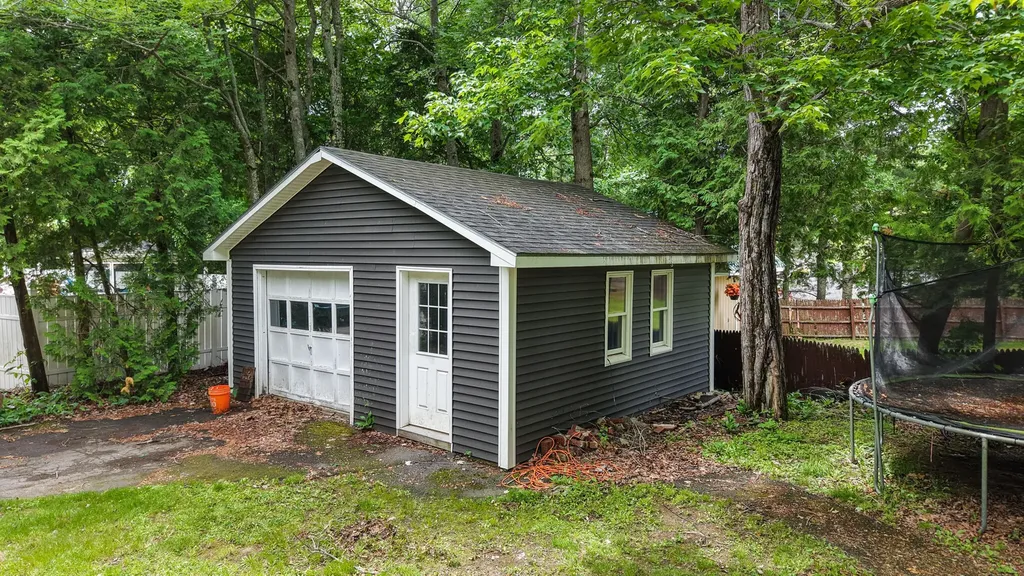 43 Westwood Avenue Millinocket ME 04462