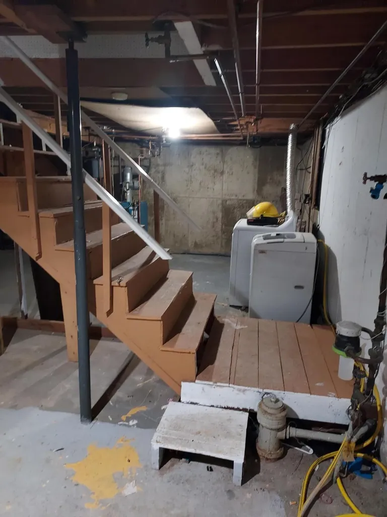 43 Westwood Avenue Millinocket ME 04462