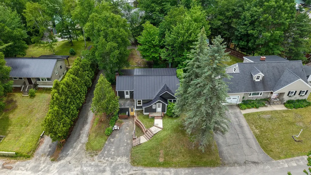 43 Westwood Avenue Millinocket ME 04462