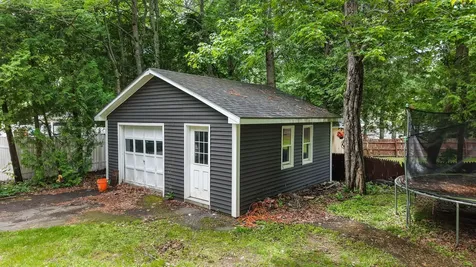 43 Westwood Avenue Millinocket ME 04462