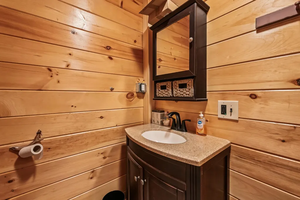 73 Herbie Welch Trail Rangeley Plt ME 04970