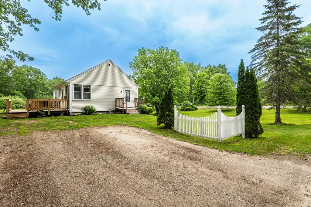 815 Royalsborough Road Durham ME 04222
