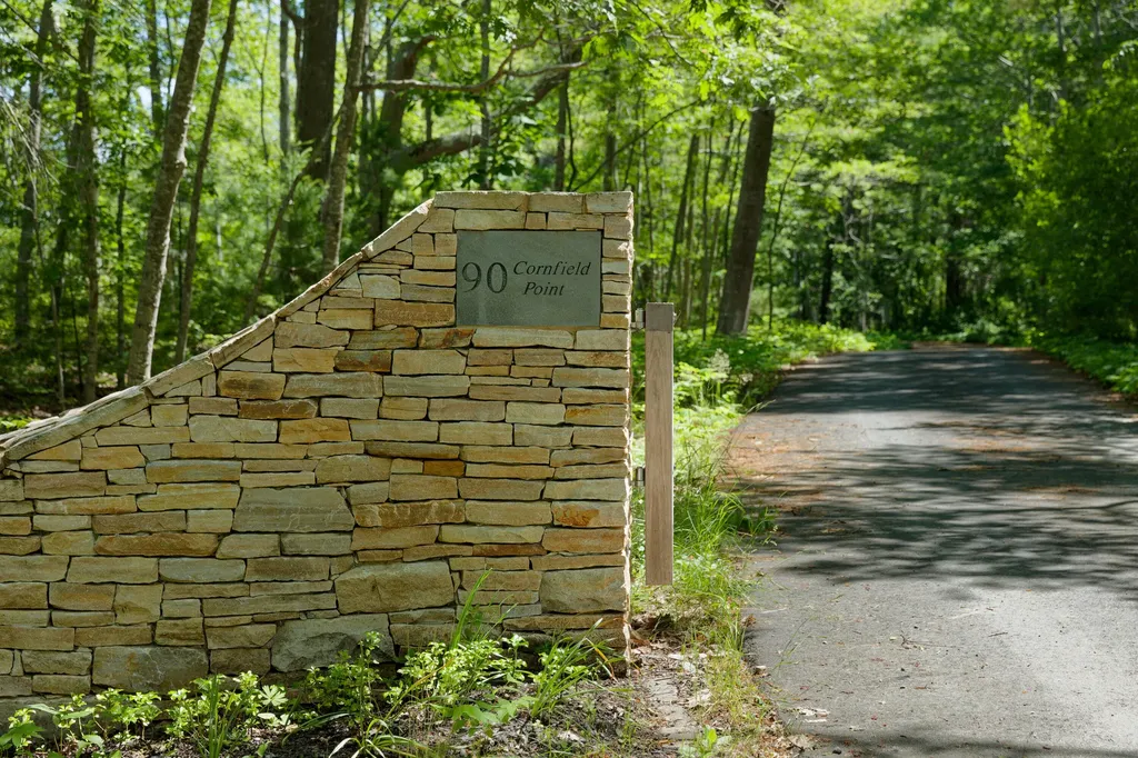 90 Cornfield Point Road Yarmouth ME 04096