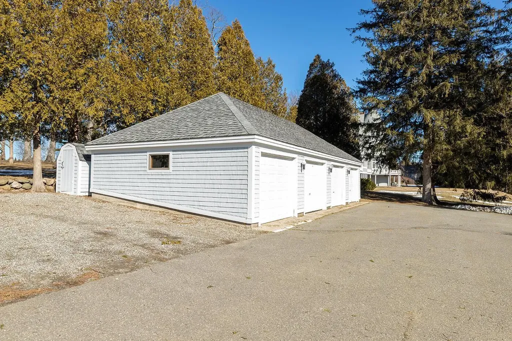 64 Eastward Rockport ME 04856