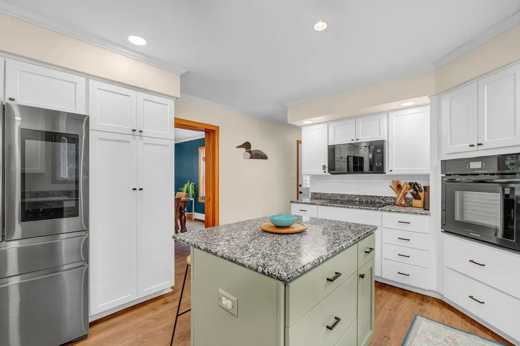 280 Lovejoy Shores Drive Fayette ME 04349