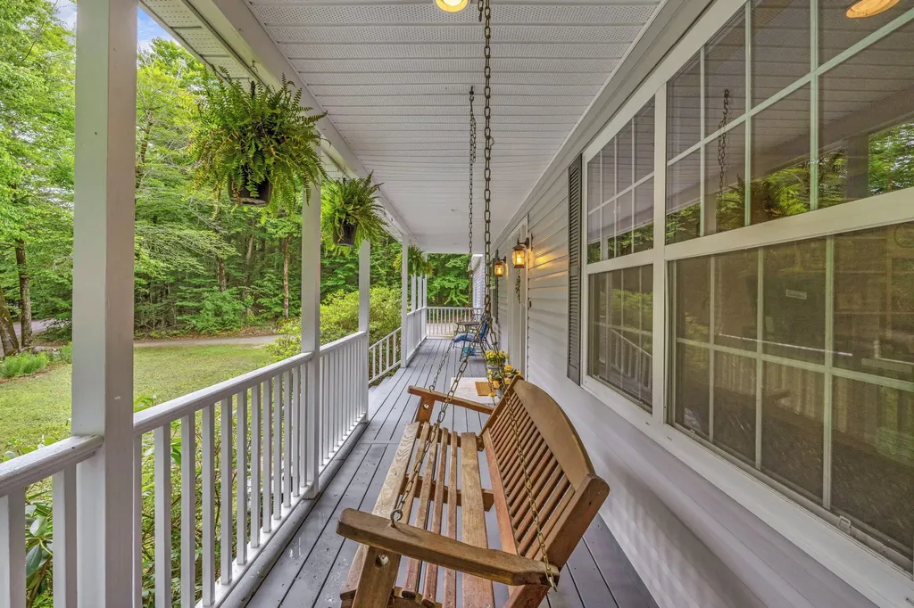 280 Lovejoy Shores Drive Fayette ME 04349