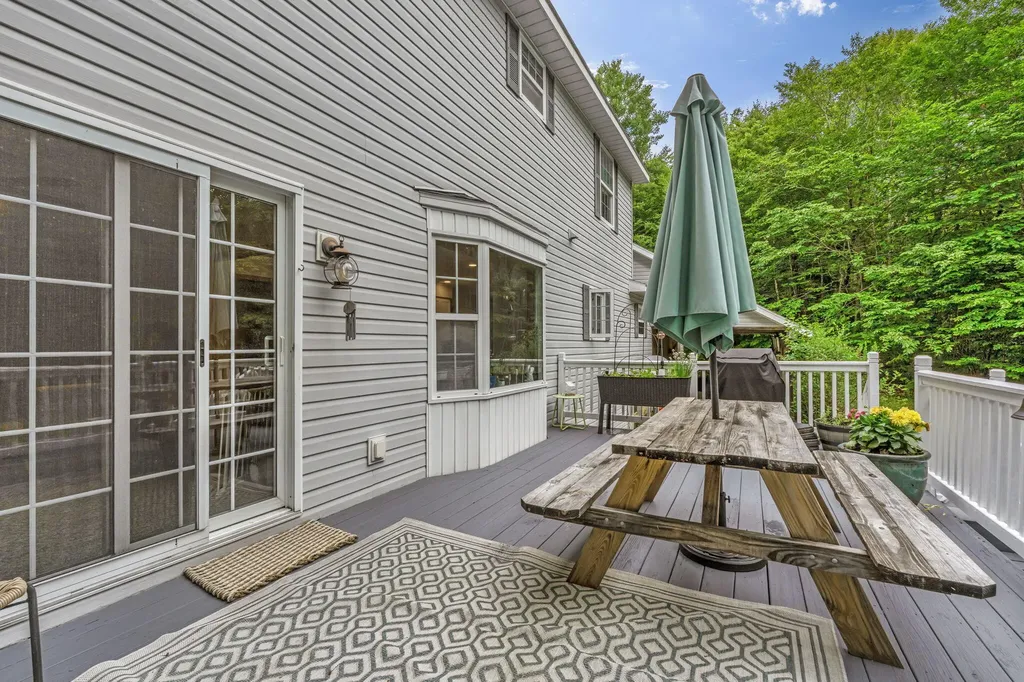 280 Lovejoy Shores Drive Fayette ME 04349
