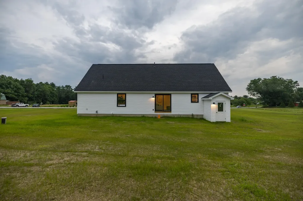 319 Harmons Corner Road Auburn ME 04210