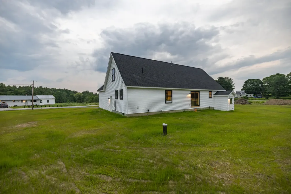 319 Harmons Corner Road Auburn ME 04210