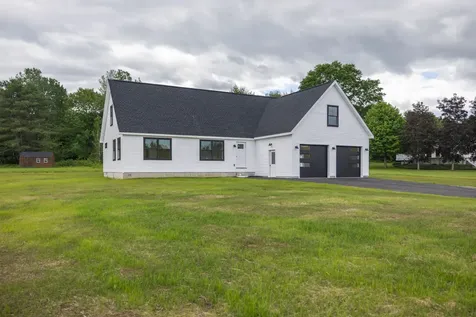 319 Harmons Corner Road Auburn ME 04210