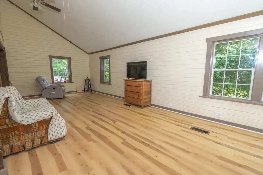 20 Ingalls Street Madison ME 04950