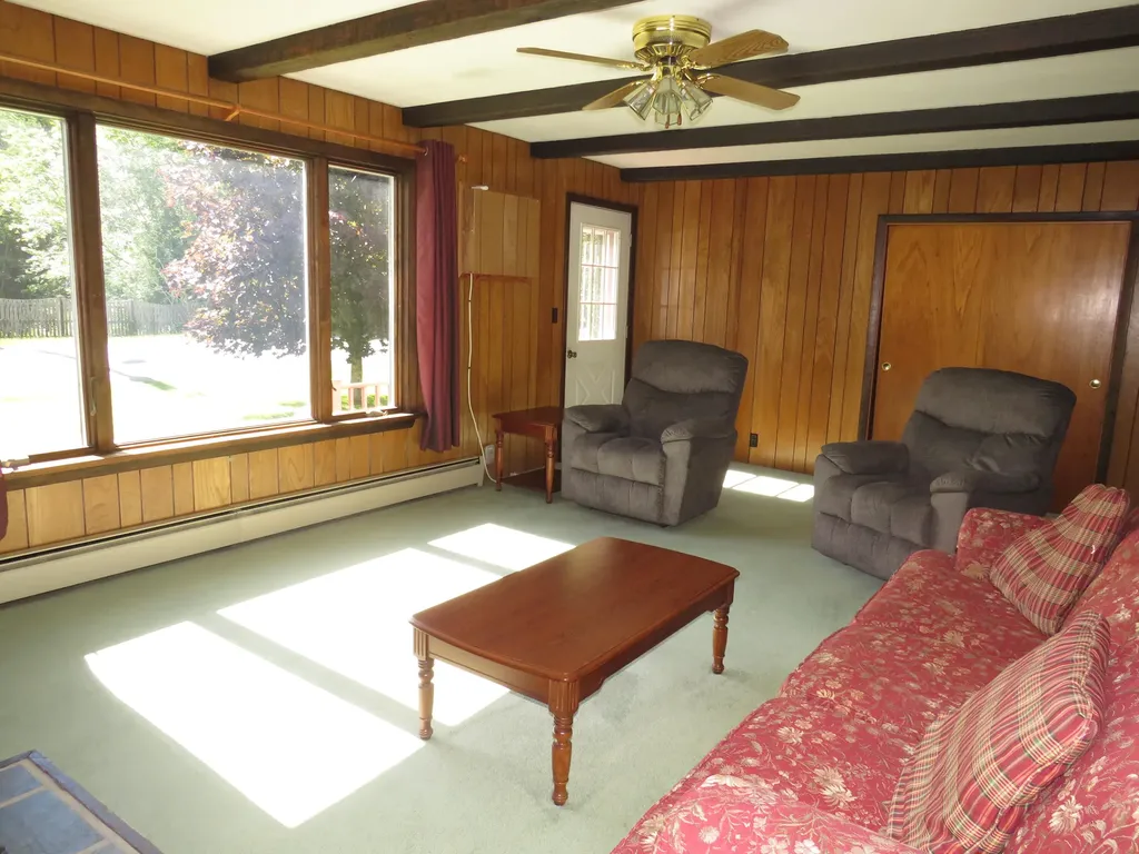 350 Liberty Road Washington ME 04574