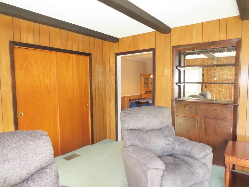 350 Liberty Road Washington ME 04574