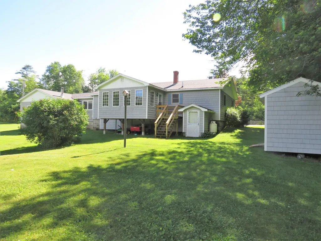 350 Liberty Road Washington ME 04574