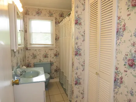 350 Liberty Road Washington ME 04574