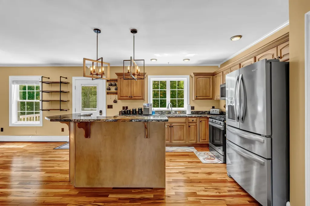58 Thrush Terrace Windham ME 04062