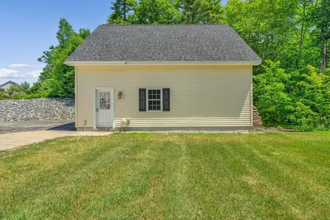 58 Thrush Terrace Windham ME 04062