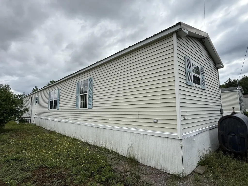 413 Kelley Mobile Homes Park Millinocket ME 04462
