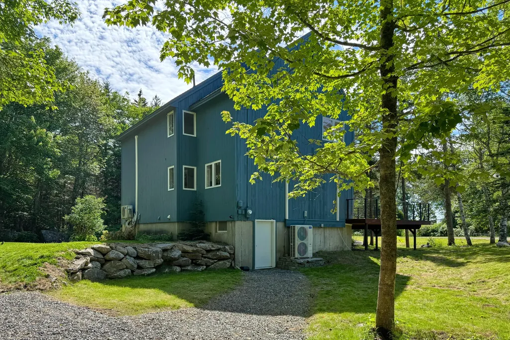 44 Patricia Lane Saint George ME 04859