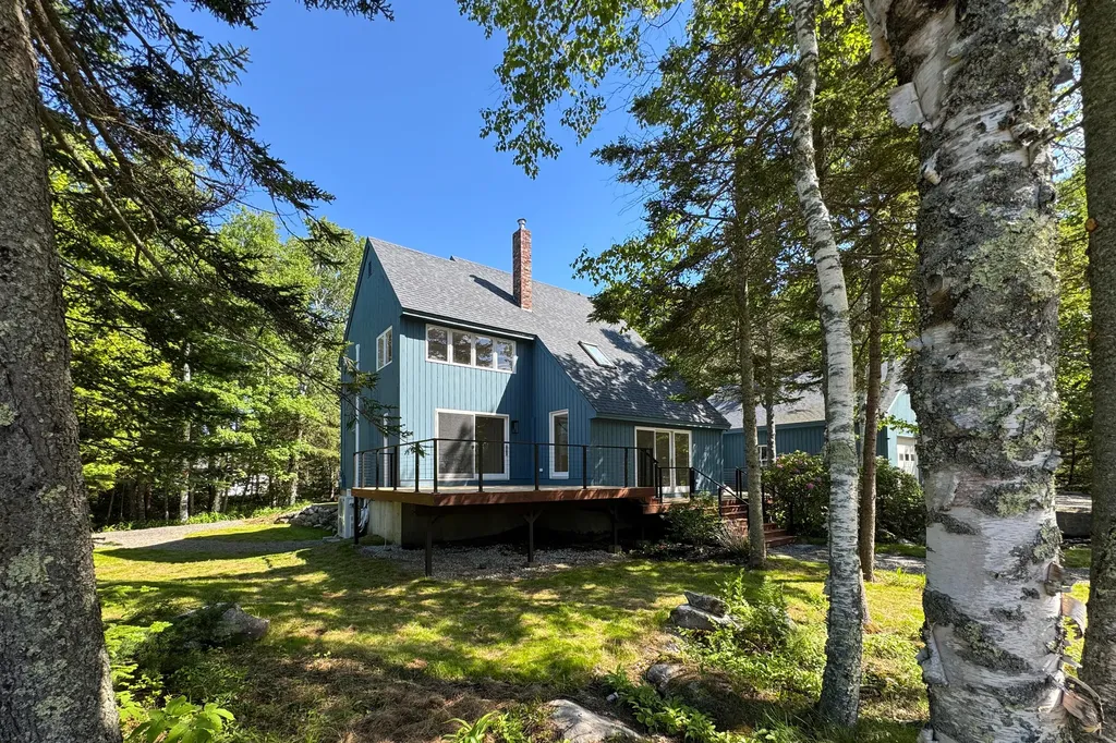 44 Patricia Lane Saint George ME 04859