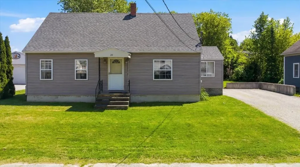 20 Mellon Street Lewiston ME 04240