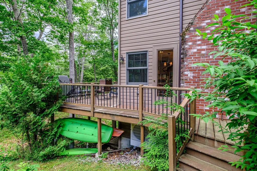 17 Loon Lane Casco ME 04015