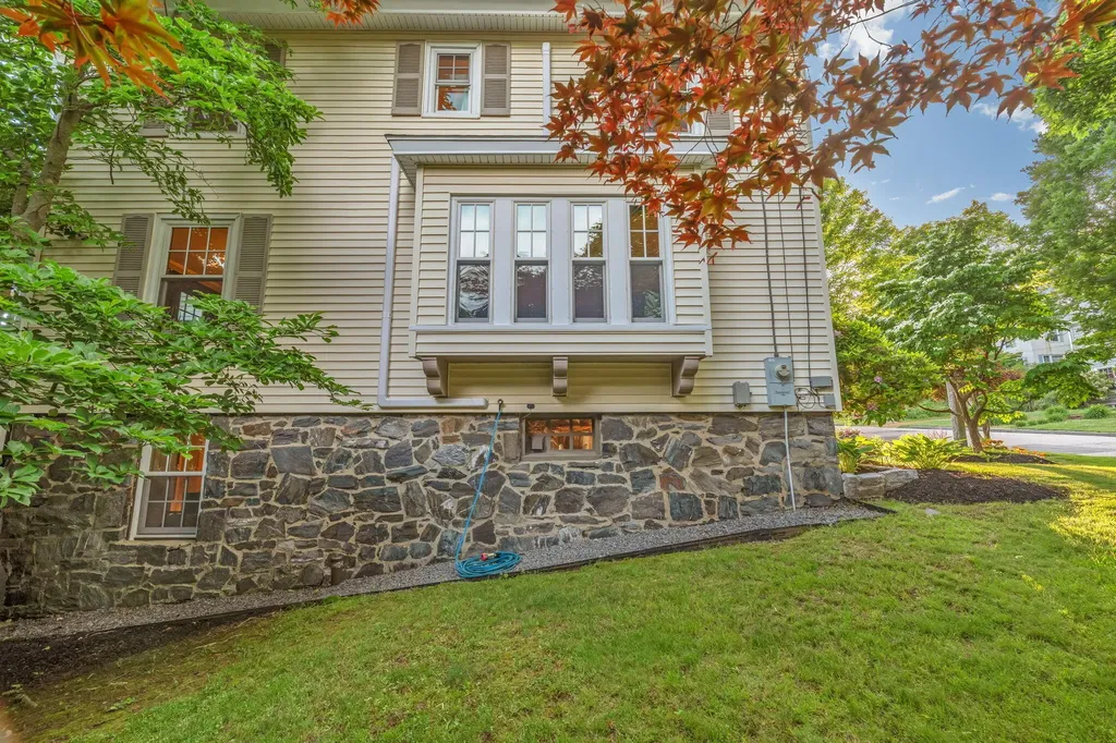 142 Longfellow Street Portland ME 04103