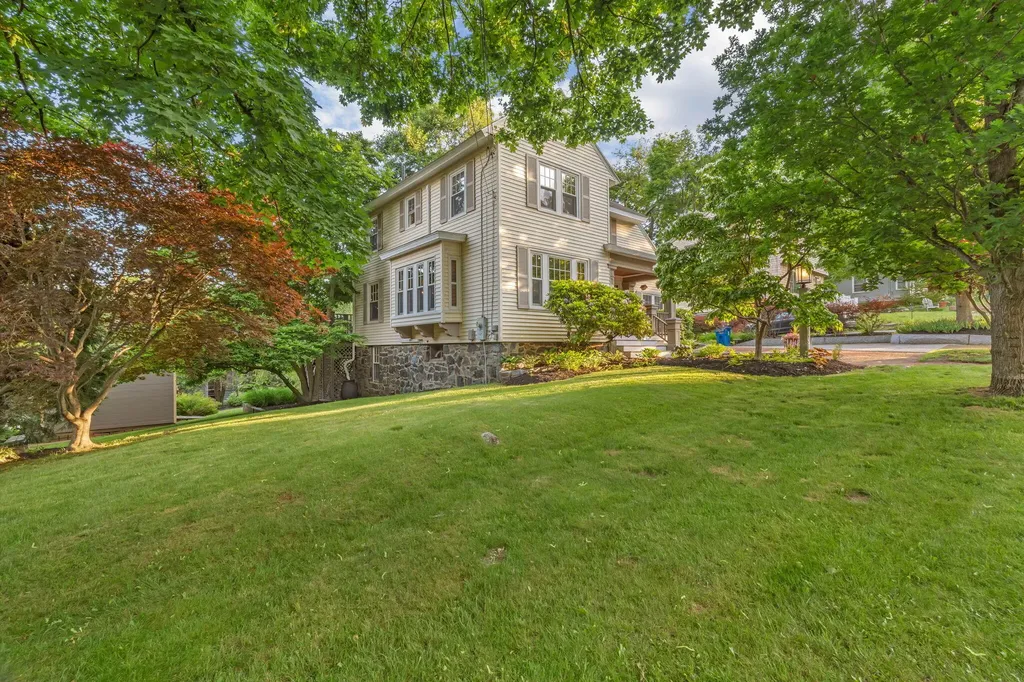142 Longfellow Street Portland ME 04103
