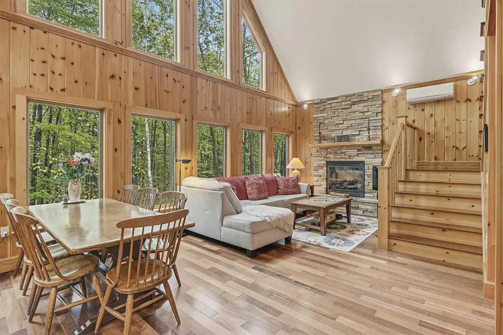 7 Lakeview Circle Frye Island ME 04071