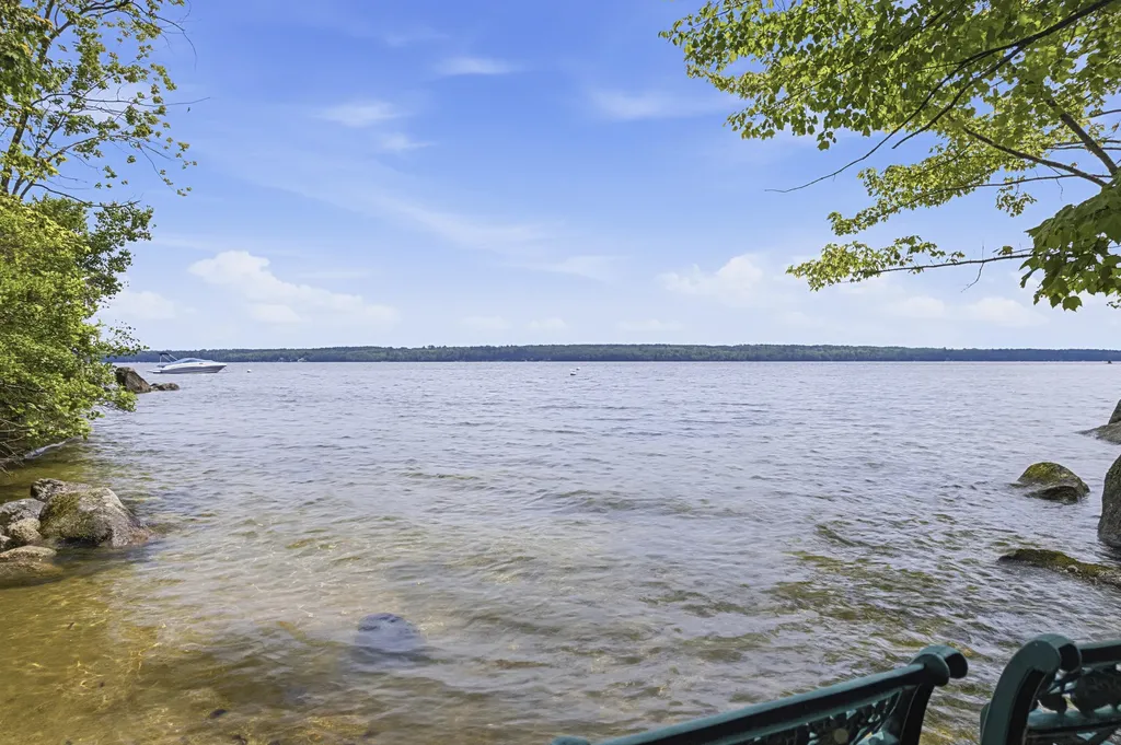 7 Lakeview Circle Frye Island ME 04071