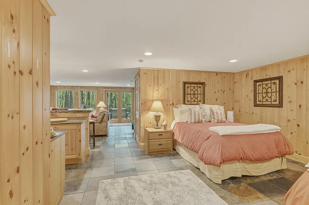7 Lakeview Circle Frye Island ME 04071