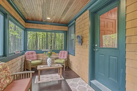7 Lakeview Circle Frye Island ME 04071