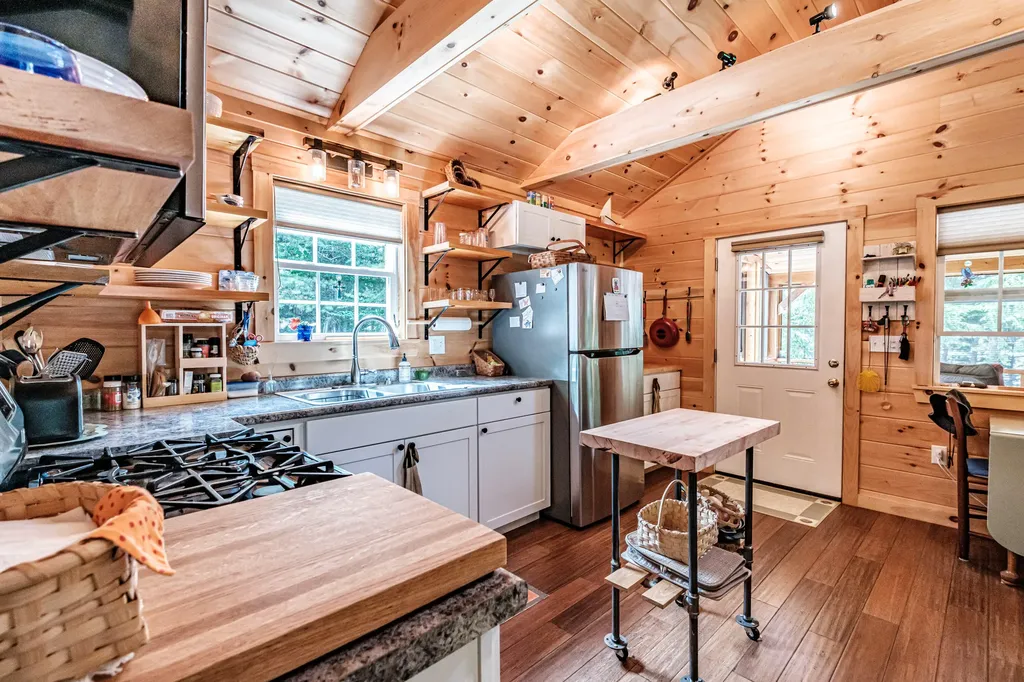 27 Merrifield Circle Sebago ME 04029