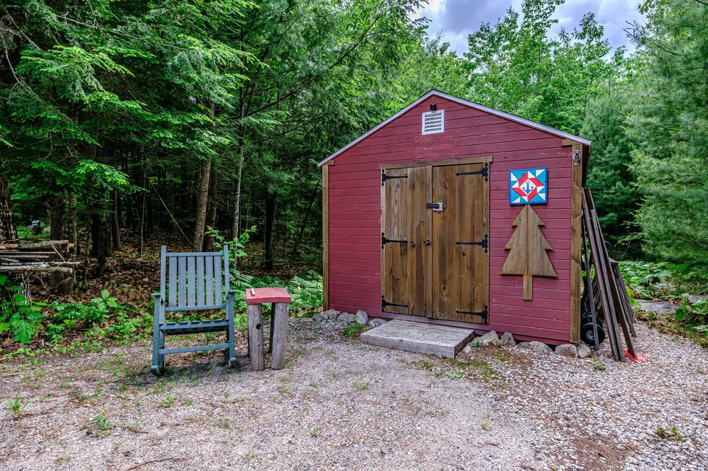 27 Merrifield Circle Sebago ME 04029