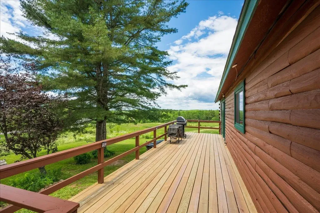 22 Oyster River Road Thomaston ME 04861