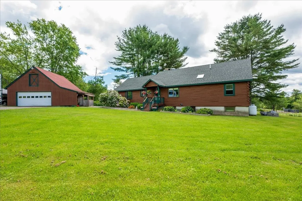22 Oyster River Road Thomaston ME 04861