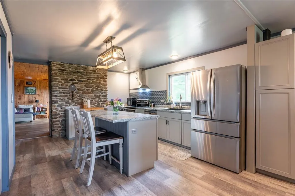 22 Oyster River Road Thomaston ME 04861