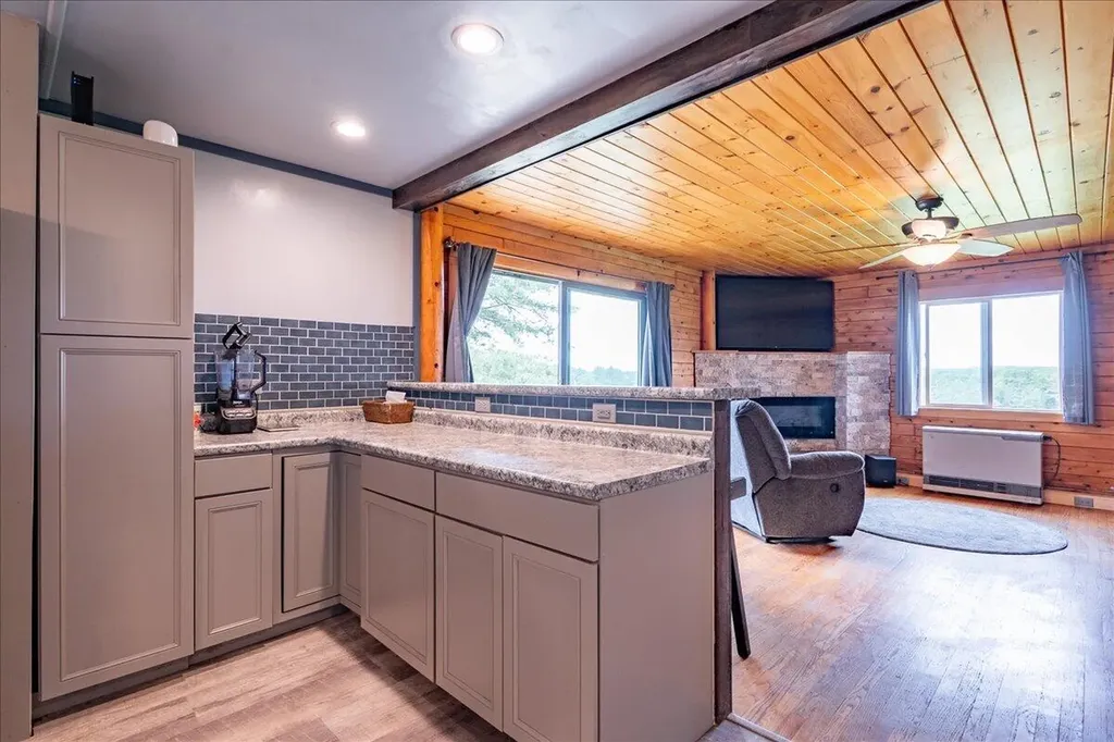 22 Oyster River Road Thomaston ME 04861