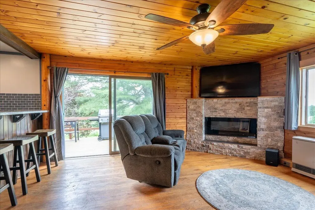 22 Oyster River Road Thomaston ME 04861