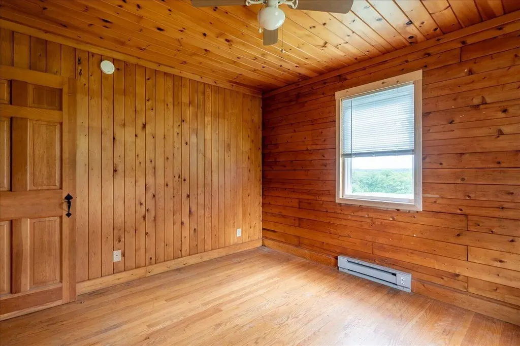 22 Oyster River Road Thomaston ME 04861